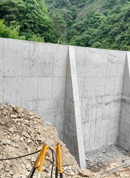 芜湖重力式挡土墙